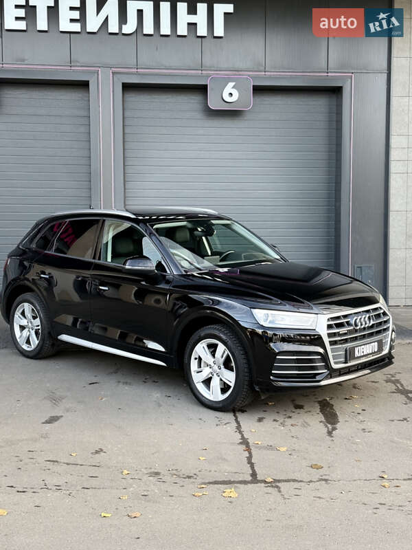 Позашляховик / Кросовер Audi Q5 2017 в Києві