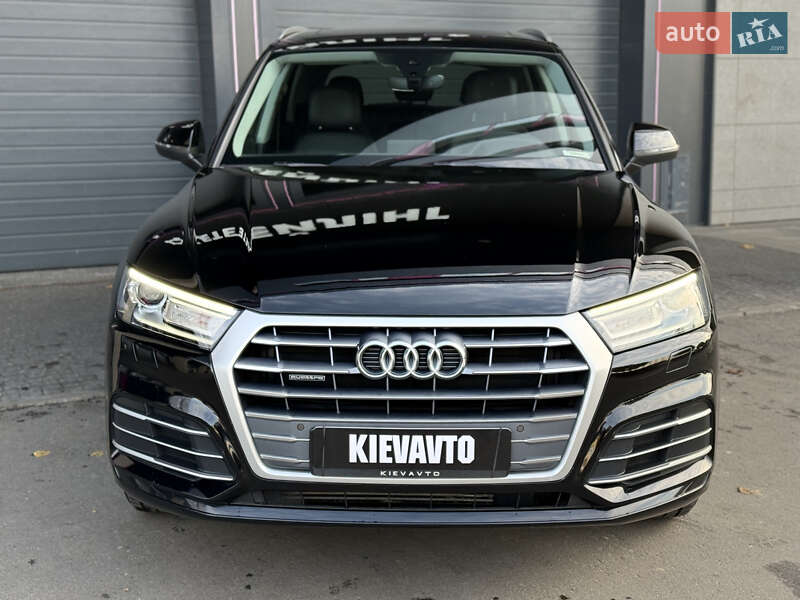 Позашляховик / Кросовер Audi Q5 2017 в Києві