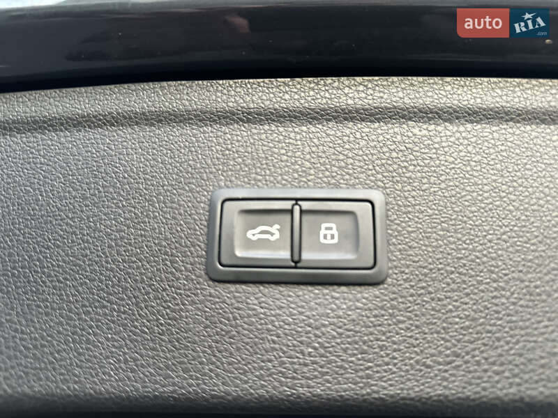 Позашляховик / Кросовер Audi Q5 2018 в Києві