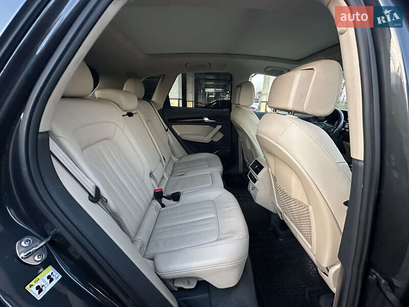 Позашляховик / Кросовер Audi Q5 2018 в Києві