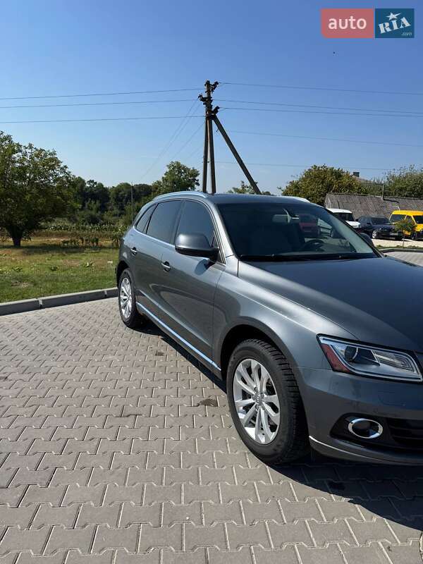 Позашляховик / Кросовер Audi Q5 2014 в Шумську