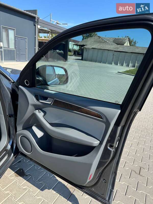 Позашляховик / Кросовер Audi Q5 2014 в Шумську