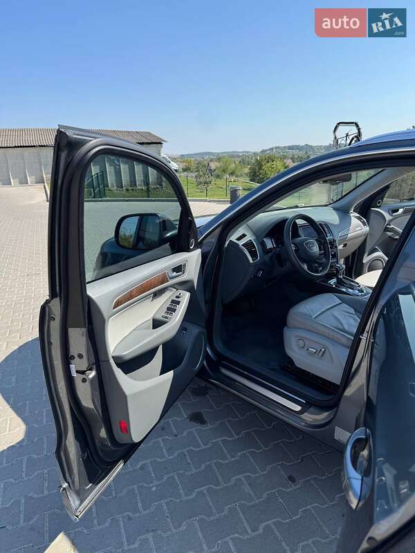 Позашляховик / Кросовер Audi Q5 2014 в Шумську