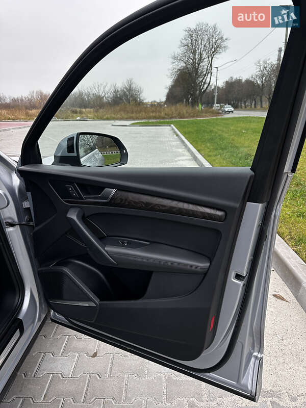Внедорожник / Кроссовер Audi Q5 2020 в Ровно фото 12 Внедорожник / Кроссовер Audi Q5 2020 в Ровно