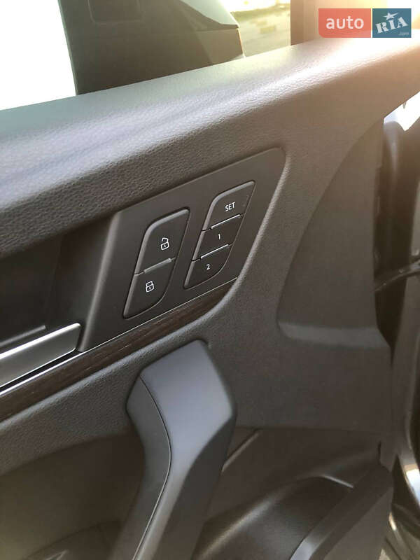 Внедорожник / Кроссовер Audi Q5 2021 в Львове фото 26 Внедорожник / Кроссовер Audi Q5 2021 в Львове