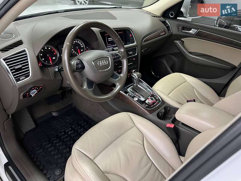 Позашляховик / Кросовер Audi Q5 2012 в Полтаві