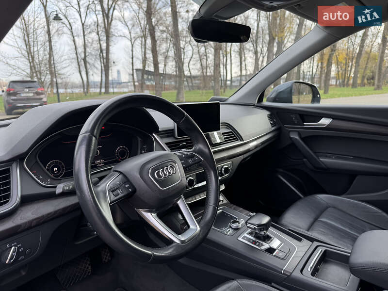 Внедорожник / Кроссовер Audi Q5 2018 в Киеве