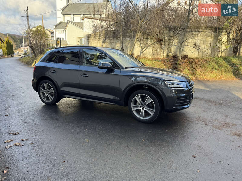 Позашляховик / Кросовер Audi Q5 2018 в Львові фото 5 Позашляховик / Кросовер Audi Q5 2018 в Львові