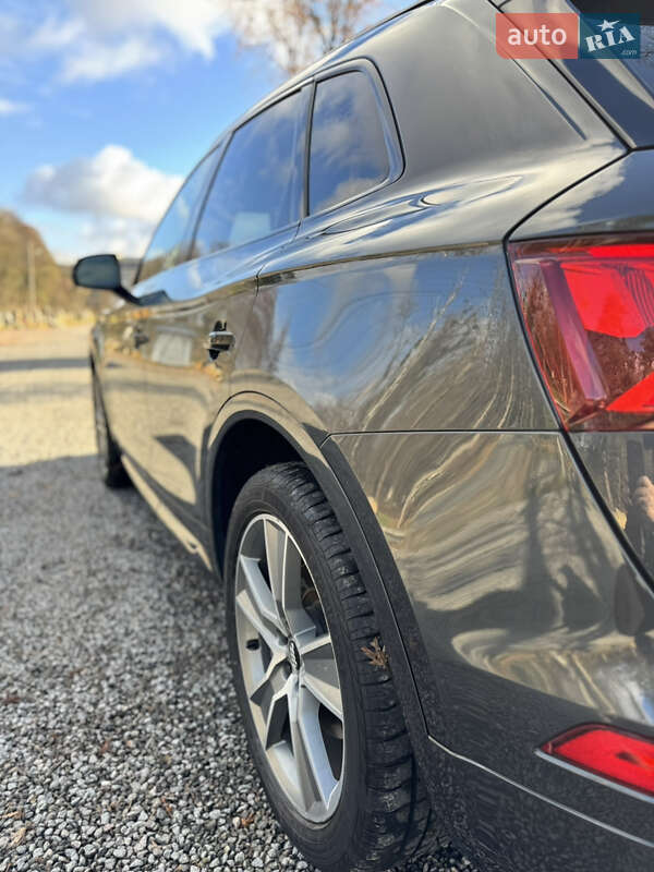 Позашляховик / Кросовер Audi Q5 2018 в Львові фото 32 Позашляховик / Кросовер Audi Q5 2018 в Львові