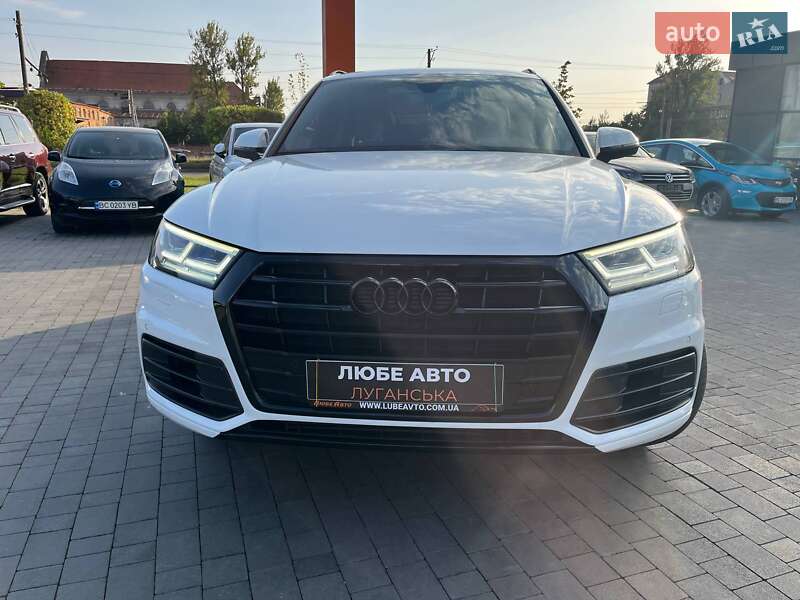 Позашляховик / Кросовер Audi Q5 2017 в Львові