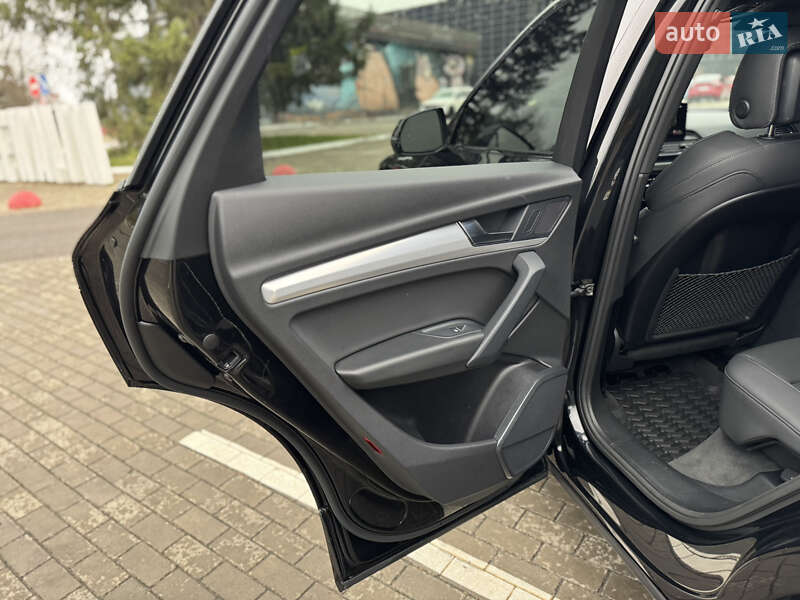 Позашляховик / Кросовер Audi Q5 2024 в Луцьку