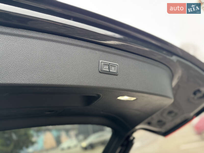 Позашляховик / Кросовер Audi Q5 2024 в Луцьку
