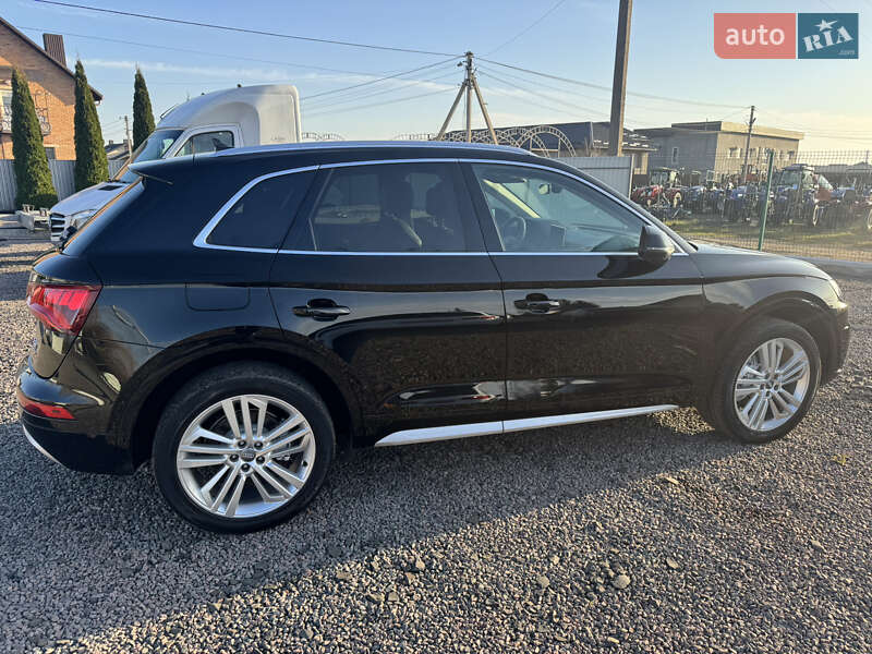 Внедорожник / Кроссовер Audi Q5 2018 в Луцке