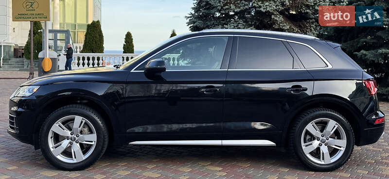 Позашляховик / Кросовер Audi Q5 2018 в Одесі