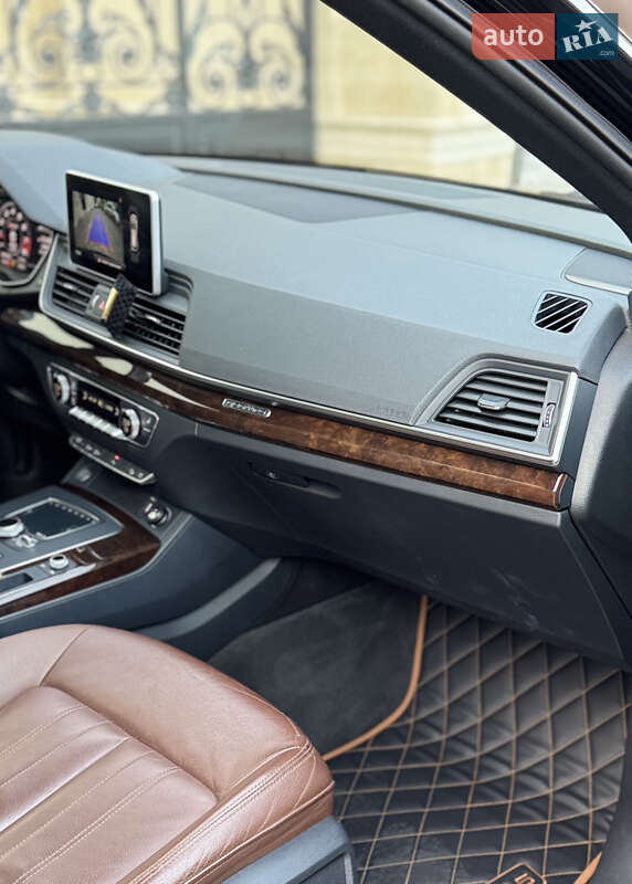 Позашляховик / Кросовер Audi Q5 2018 в Одесі