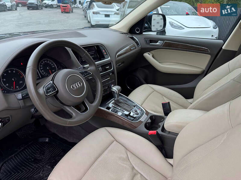 Позашляховик / Кросовер Audi Q5 2016 в Луцьку