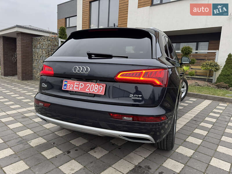 Позашляховик / Кросовер Audi Q5 2018 в Стрию