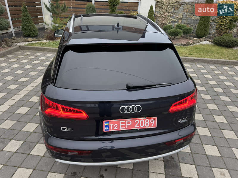 Позашляховик / Кросовер Audi Q5 2018 в Стрию