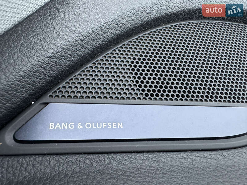 Позашляховик / Кросовер Audi Q5 2018 в Стрию