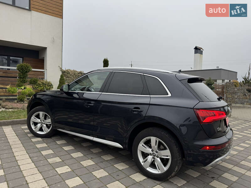 Позашляховик / Кросовер Audi Q5 2018 в Стрию