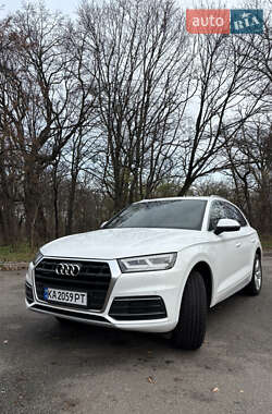 Внедорожник / Кроссовер Audi Q5 2018 в Киеве
