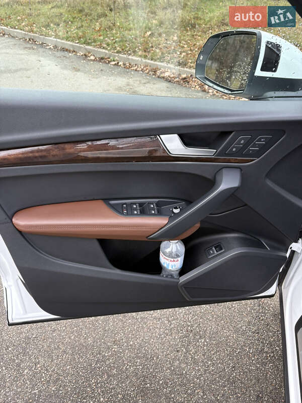 Позашляховик / Кросовер Audi Q5 2018 в Києві