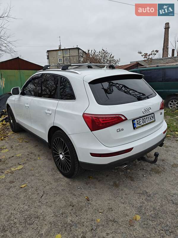 Позашляховик / Кросовер Audi Q5 2011 в Дніпрі фото 3 Позашляховик / Кросовер Audi Q5 2011 в Дніпрі