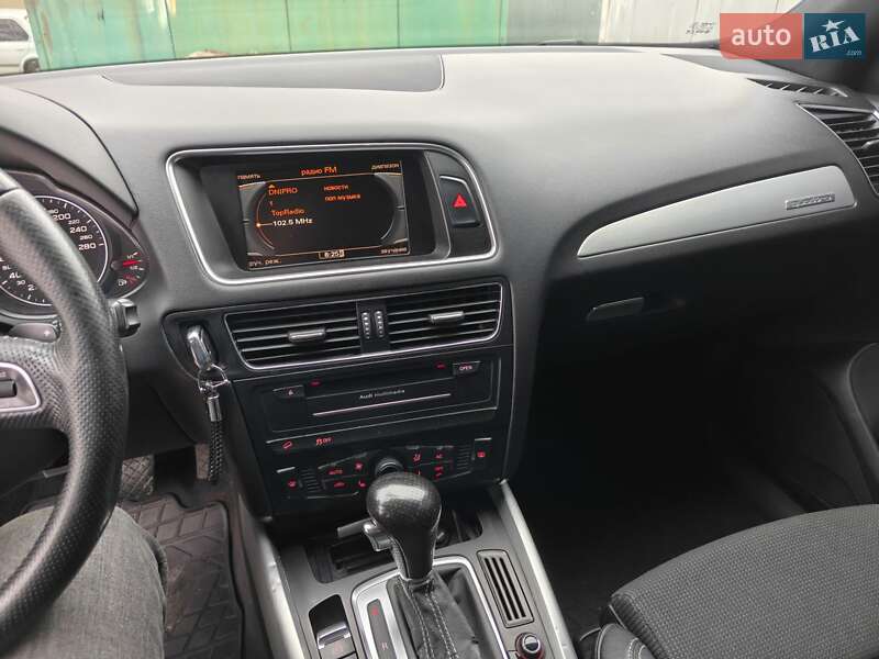 Позашляховик / Кросовер Audi Q5 2011 в Дніпрі фото 12 Позашляховик / Кросовер Audi Q5 2011 в Дніпрі