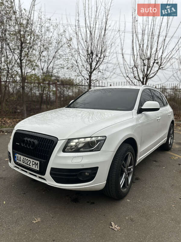 Внедорожник / Кроссовер Audi Q5 2009 в Софиевской Борщаговке