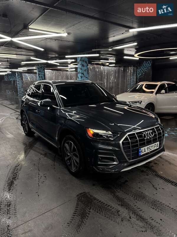 Внедорожник / Кроссовер Audi Q5 2020 в Киеве