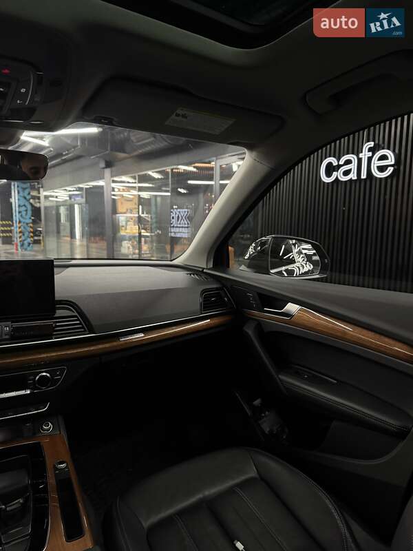 Внедорожник / Кроссовер Audi Q5 2020 в Киеве