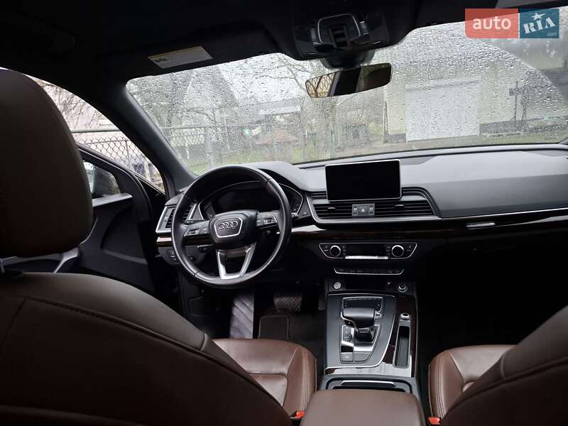 Внедорожник / Кроссовер Audi Q5 2018 в Ивано-Франковске