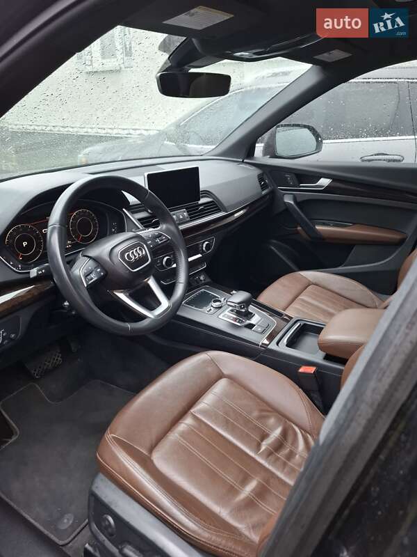 Внедорожник / Кроссовер Audi Q5 2018 в Ивано-Франковске