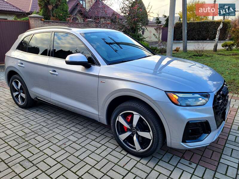 Внедорожник / Кроссовер Audi Q5 2024 в Запорожье