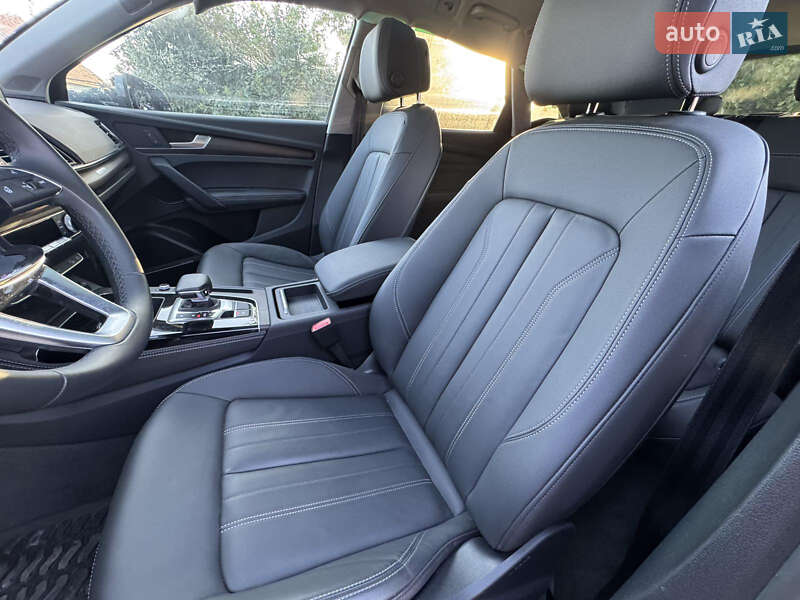 Внедорожник / Кроссовер Audi Q5 2022 в Запорожье