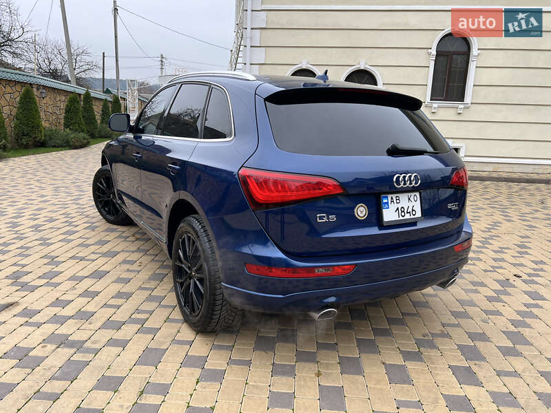 Внедорожник / Кроссовер Audi Q5 2014 в Могилев-Подольске
