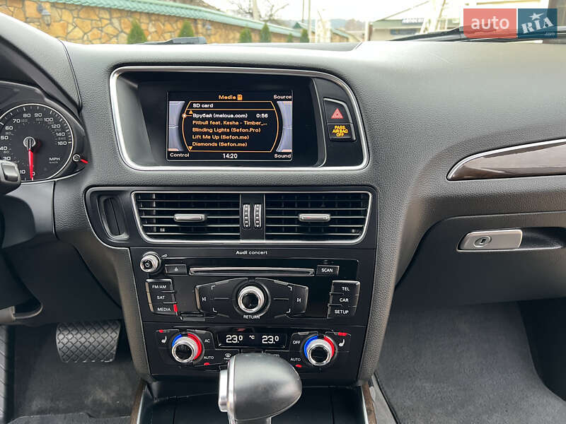 Внедорожник / Кроссовер Audi Q5 2014 в Могилев-Подольске