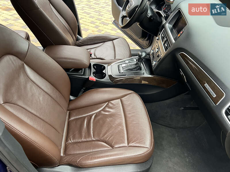 Внедорожник / Кроссовер Audi Q5 2014 в Могилев-Подольске