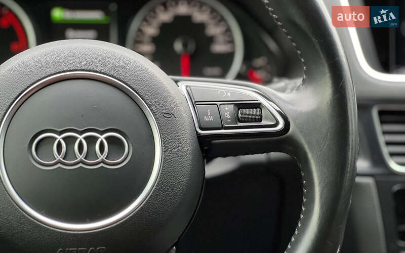 Позашляховик / Кросовер Audi Q5 2016 в Львові