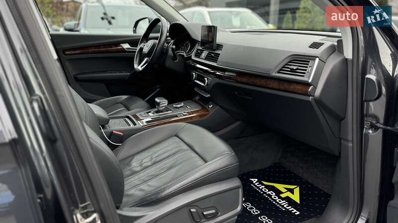 Позашляховик / Кросовер Audi Q5 2019 в Києві фото 19 Позашляховик / Кросовер Audi Q5 2019 в Києві