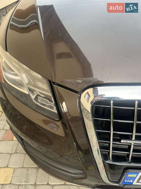 Позашляховик / Кросовер Audi Q5 2010 в Комарному