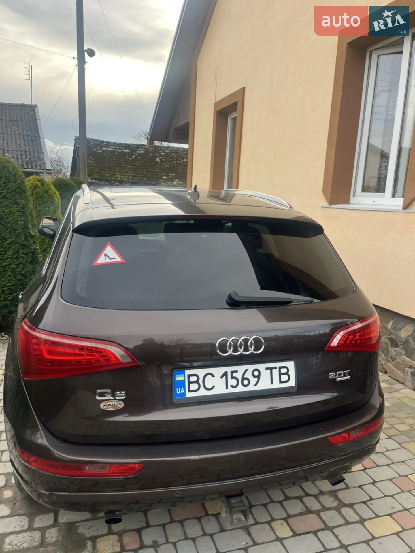 2010 Audi Q5 - мініатюра 2