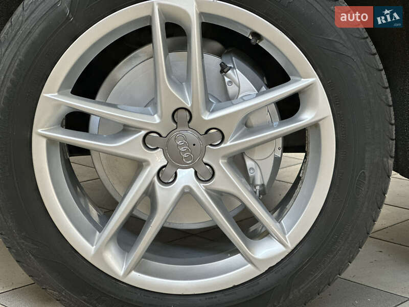 Внедорожник / Кроссовер Audi Q5 2015 в Львове