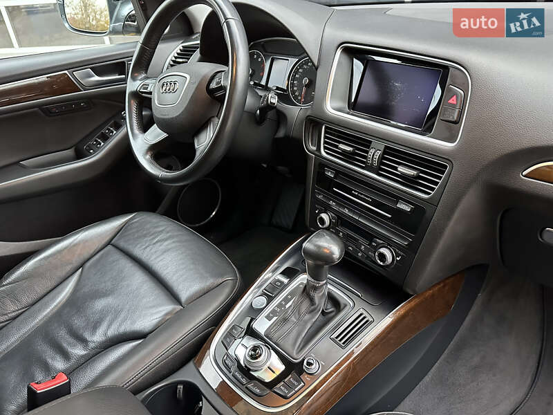 Внедорожник / Кроссовер Audi Q5 2015 в Львове