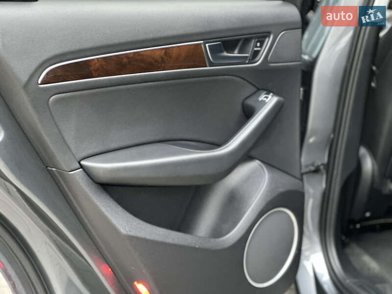 Внедорожник / Кроссовер Audi Q5 2015 в Львове