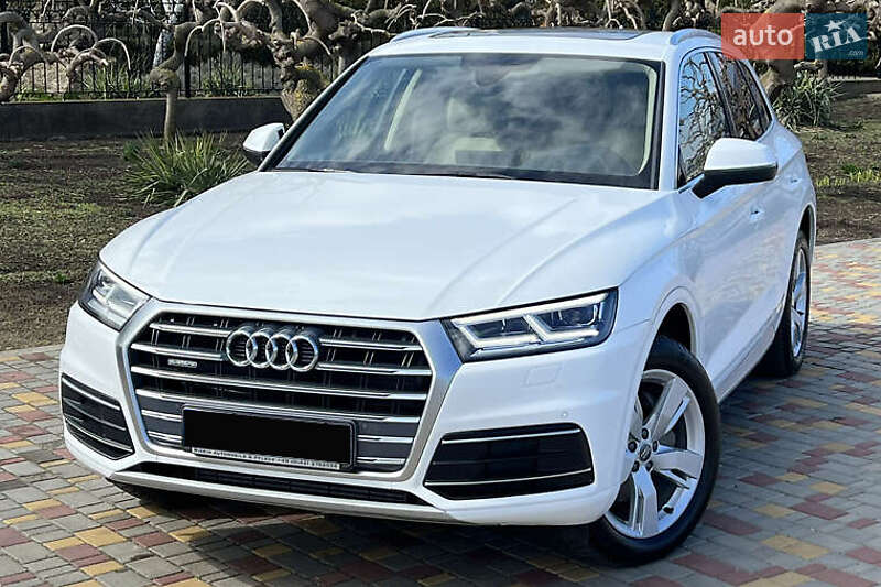 Позашляховик / Кросовер Audi Q5 2017 в Києві