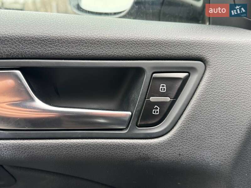 Позашляховик / Кросовер Audi Q5 2016 в Києві фото 16 Позашляховик / Кросовер Audi Q5 2016 в Києві
