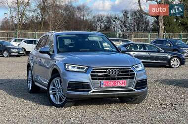 Внедорожник / Кроссовер Audi Q5 2017 в Стрые