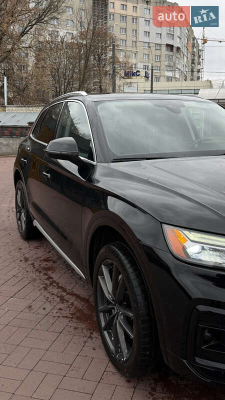 Позашляховик / Кросовер Audi Q5 2020 в Рівному