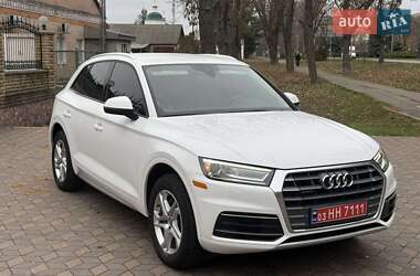 Внедорожник / Кроссовер Audi Q5 2018 в Лубнах